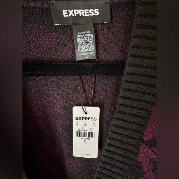 Brand New with Tags EXPRESS Houndstooth Button Front Cardigan Tunic - Picture 3 of 3